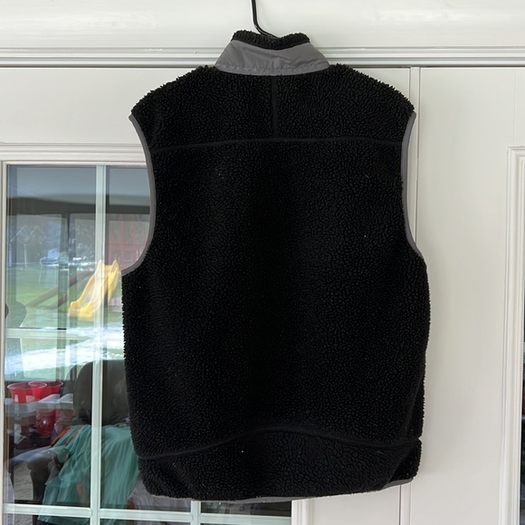Patagonia Retro Pile Fleece Vest Black Grey - Picture 2 of 3